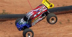 Monsoon XP -  spalinowy truggy w wersji RTR