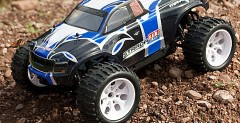 Strada MT - elektryczny monster truck na dobry pocztek