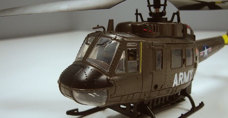 UH-1D Huey may, wojskowy helikopter RC