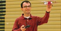 Albatros - miniaturowy dwupatowiec z napdem elektrycznym