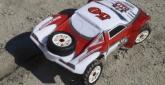 BR50 - spalinowy trophy truck od Robitronic'a