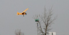 J-3 Cub - mini grnopat z napdem elektrycznym