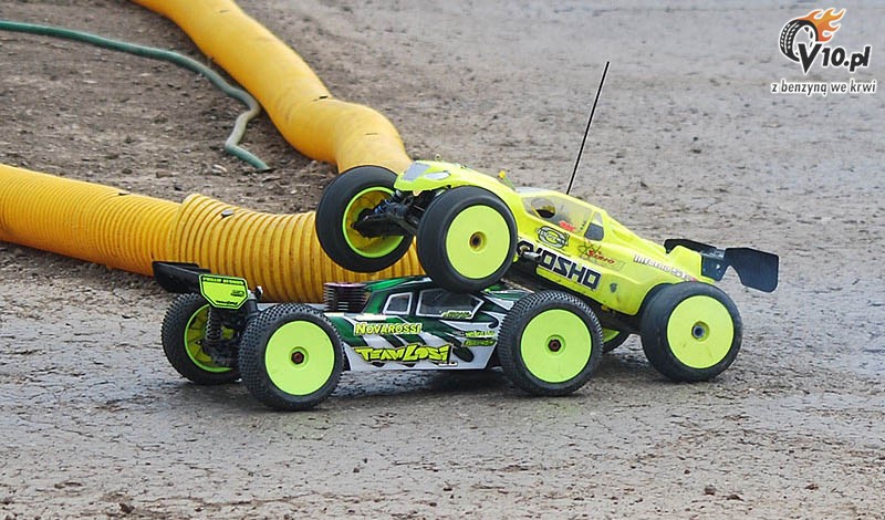 Kraksy i wywrotki modeli rc off-road