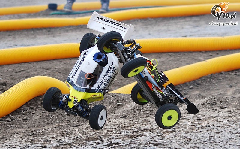 Kraksy i wywrotki modeli rc off-road