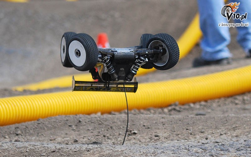 Kraksy i wywrotki modeli rc off-road