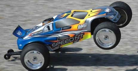 Losi Speed NT - piekielnie szybki truggy z napdem spalinowym