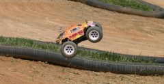 CEN MG16 RTR - may monster truck z napdem spalinowym