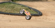 CEN MG16 RTR - may monster truck z napdem spalinowym