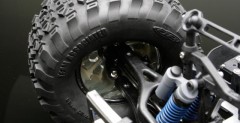 MGT 8.0 - potny monster truck od Team Associated