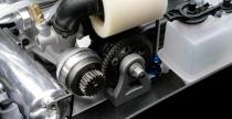 MGT 8.0 - potny monster truck od Team Associated