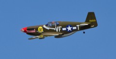 P-51B Mustang - makieta z napdem elektrycznym