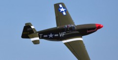 P-51B Mustang - makieta z napdem elektrycznym