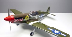 P-51B Mustang - makieta z napdem elektrycznym