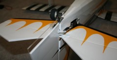 Pitts S12 - akrobacyjny dwupatowiec z napdem elektrycznym