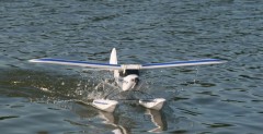 Super Cub RTF - hydroplan z napdem elektrycznym w wersji RTF