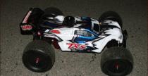 Mantis TXS - rewelacyjny truggy z napdem spalinowym od Robitronica