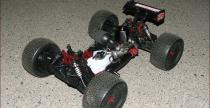 Mantis TXS - rewelacyjny truggy z napdem spalinowym od Robitronica