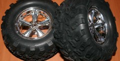 Warhead - spalinowy monster truck w skali 1:8