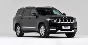 Beijing BJ90 - klon Mercedesa GL droższy od oryginału