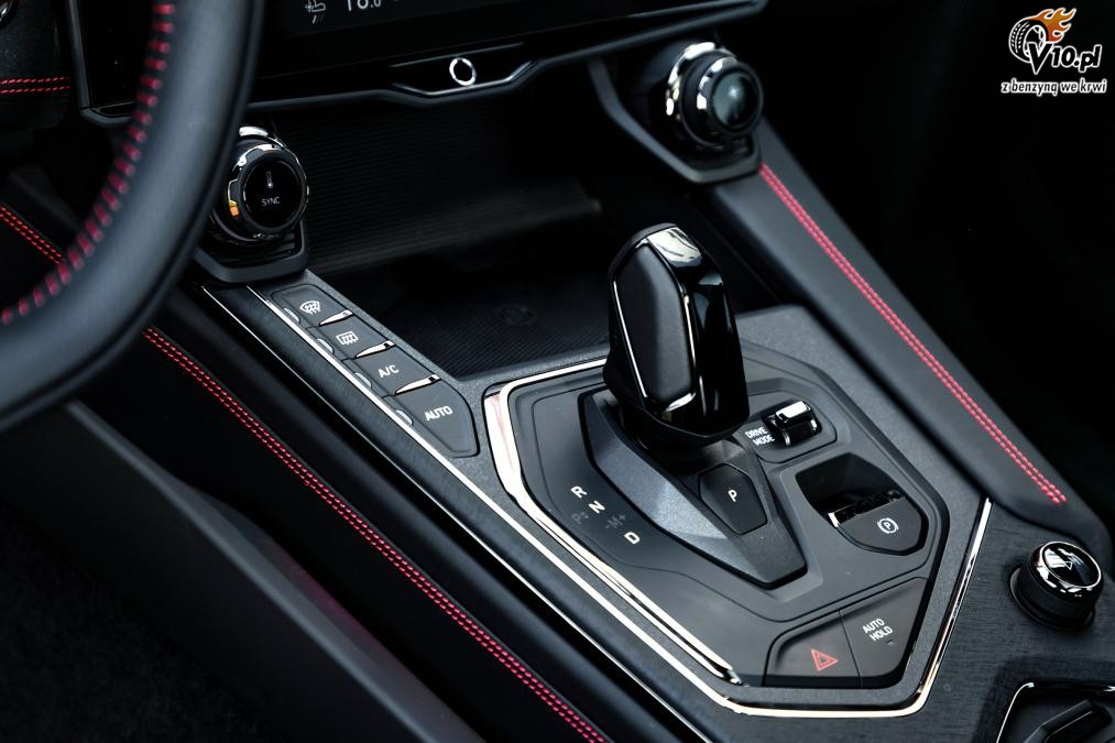 Lynk & Co 05