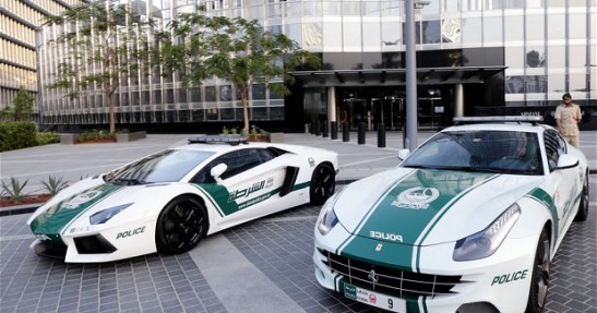 Radiowozy policyjne w Dubaju