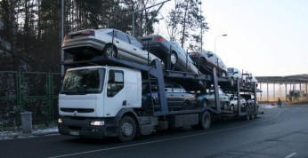 Niemal milion importowanych aut w 2016 roku. 500+ i nowe stawki...