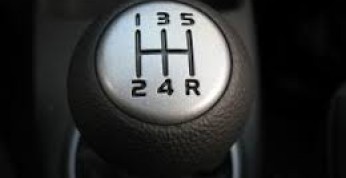 Toyota ma pomysł na manualną skrzynię biegów