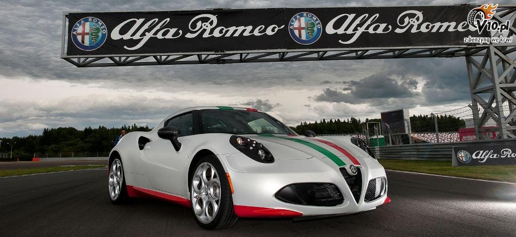 Alfa Romeo 4C Safety Car