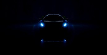 Arash znów podgrzewa atmosferę przed debiutem swojego superauta