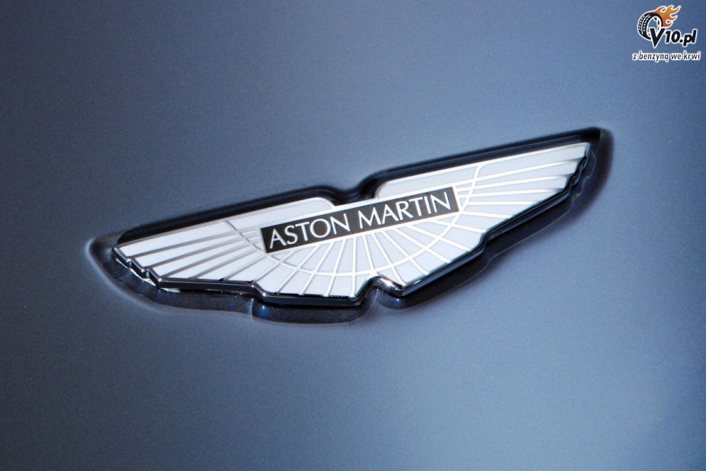 aston martin logo