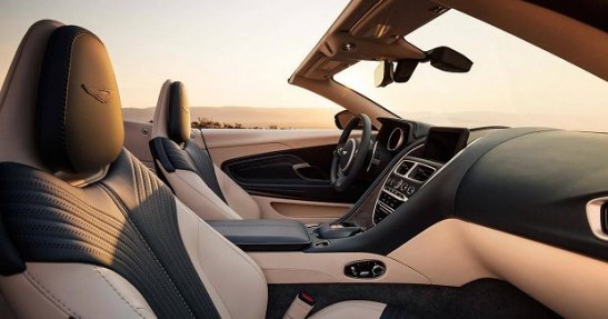 Aston Martin DB11 Volante