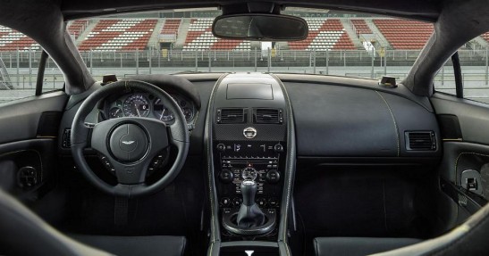 Aston Martin Vantage GT