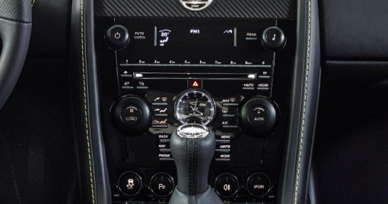 Aston Martin Vantage GT