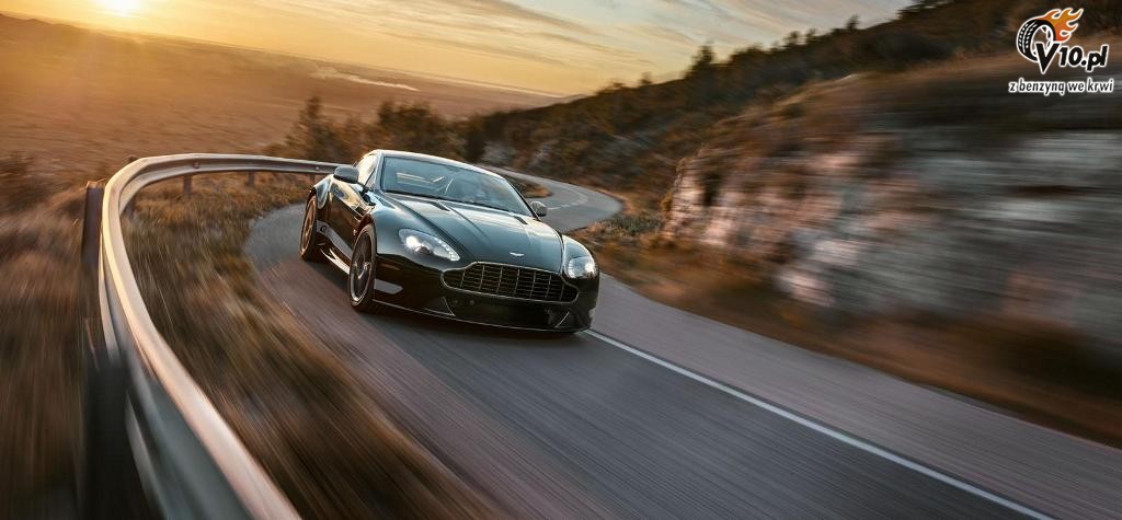 Aston Martin Vantage GT