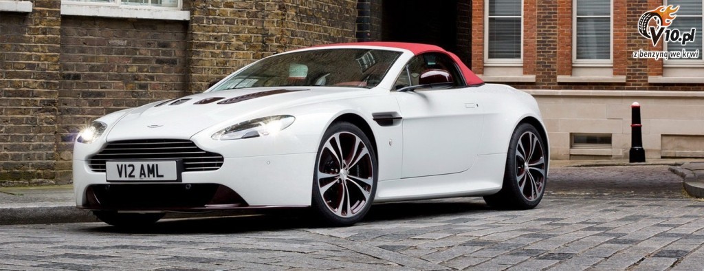 Aston Martin V12 Roadster