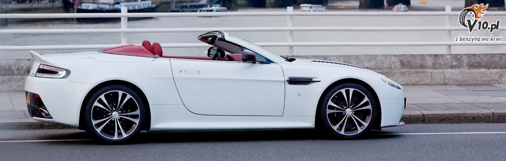 Aston Martin V12 Roadster