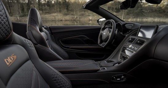 Aston Martin DBS Superleggera Volante