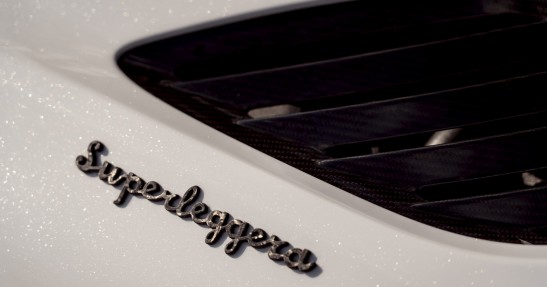 Aston Martin DBS Superleggera Volante