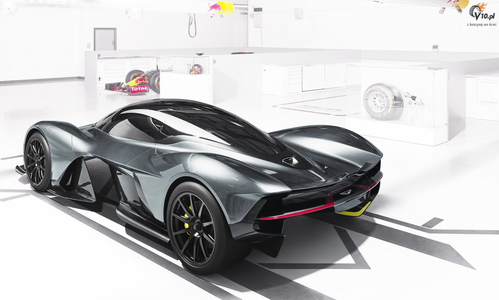 Aston Martin AM-RB 001