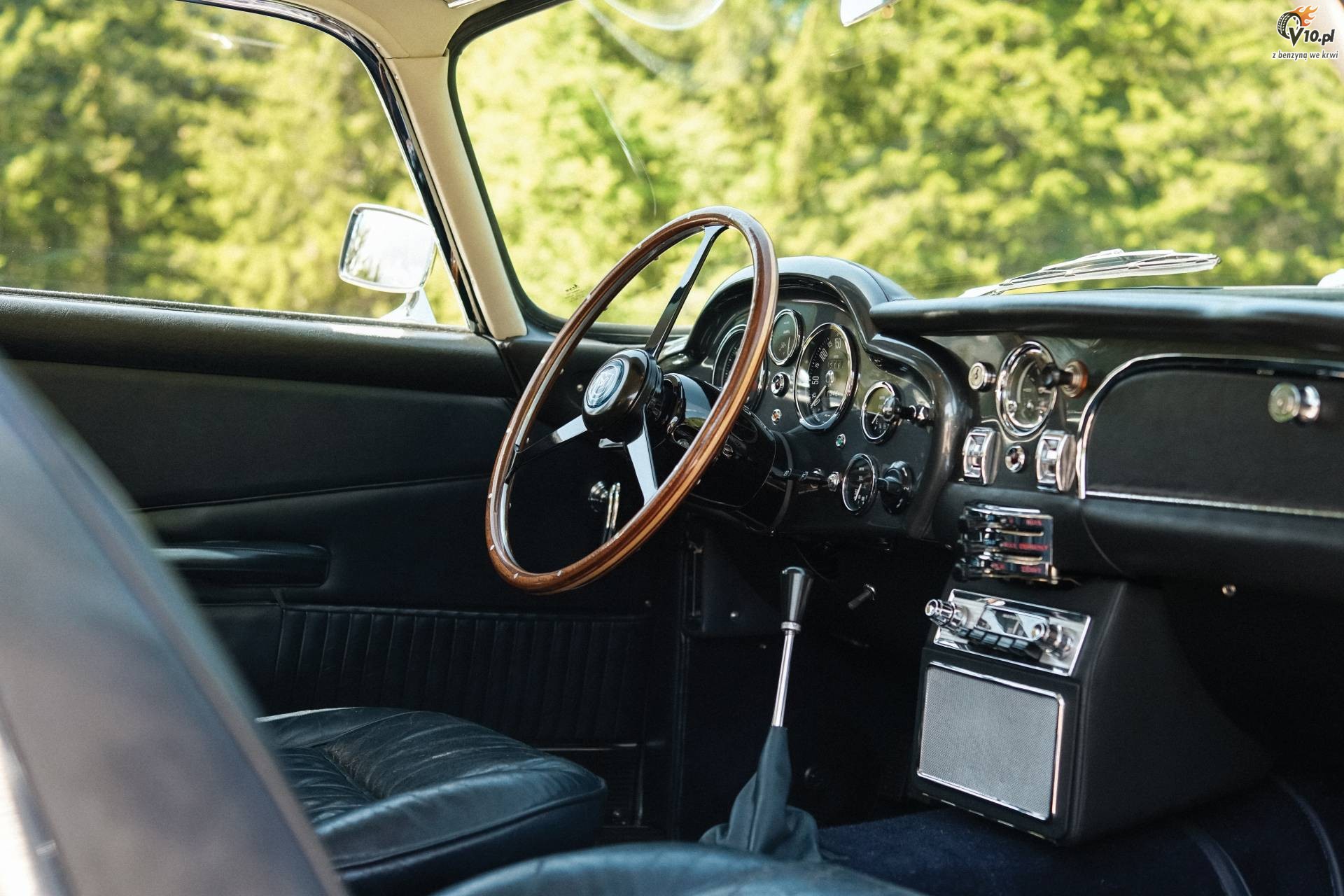 Aston Martin DB5 Shooting Brake