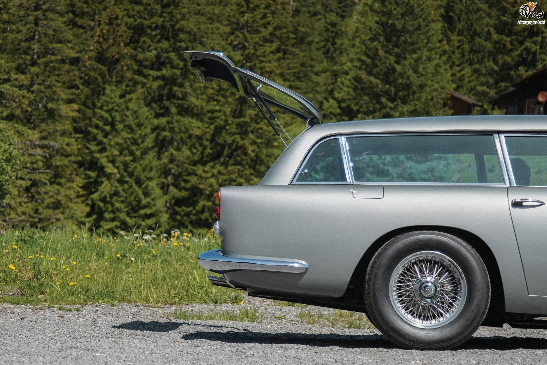 Aston Martin DB5 Shooting Brake