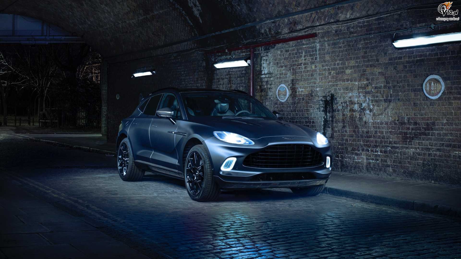 Aston Martin DBX By Q