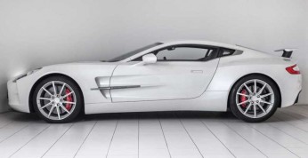 Gratka dla kolekcjonerów. Aston Martin One-77 z przebiegiem 1800km...