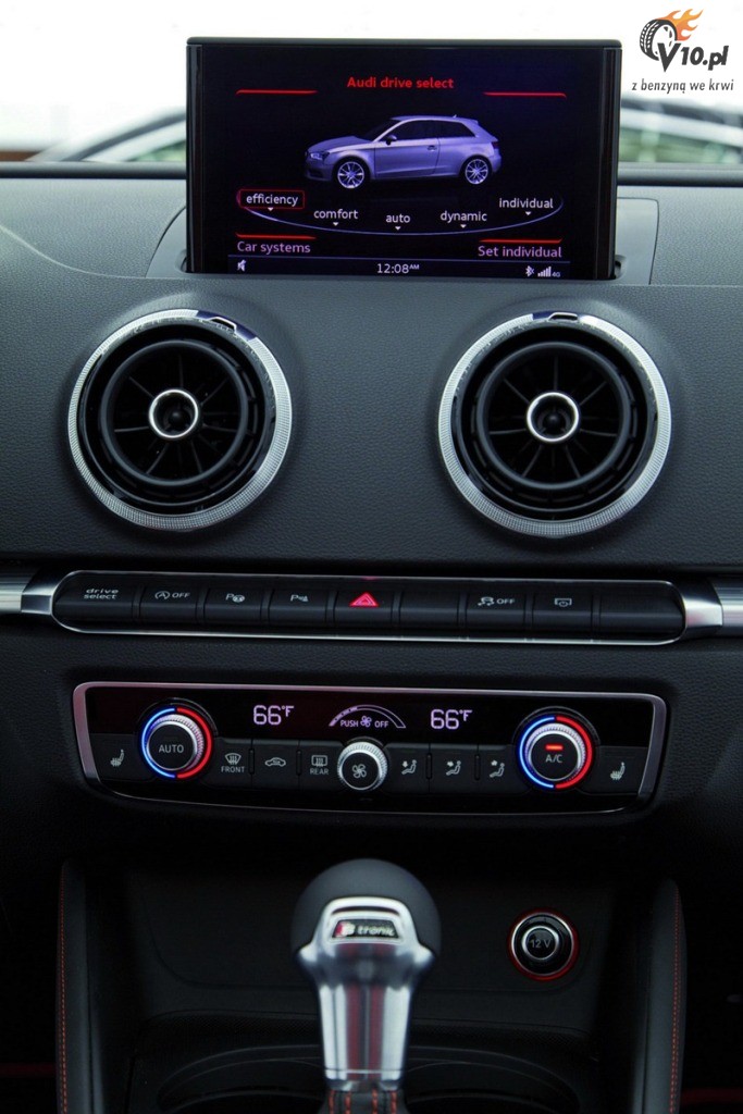Audi A3 2012 - kokpit