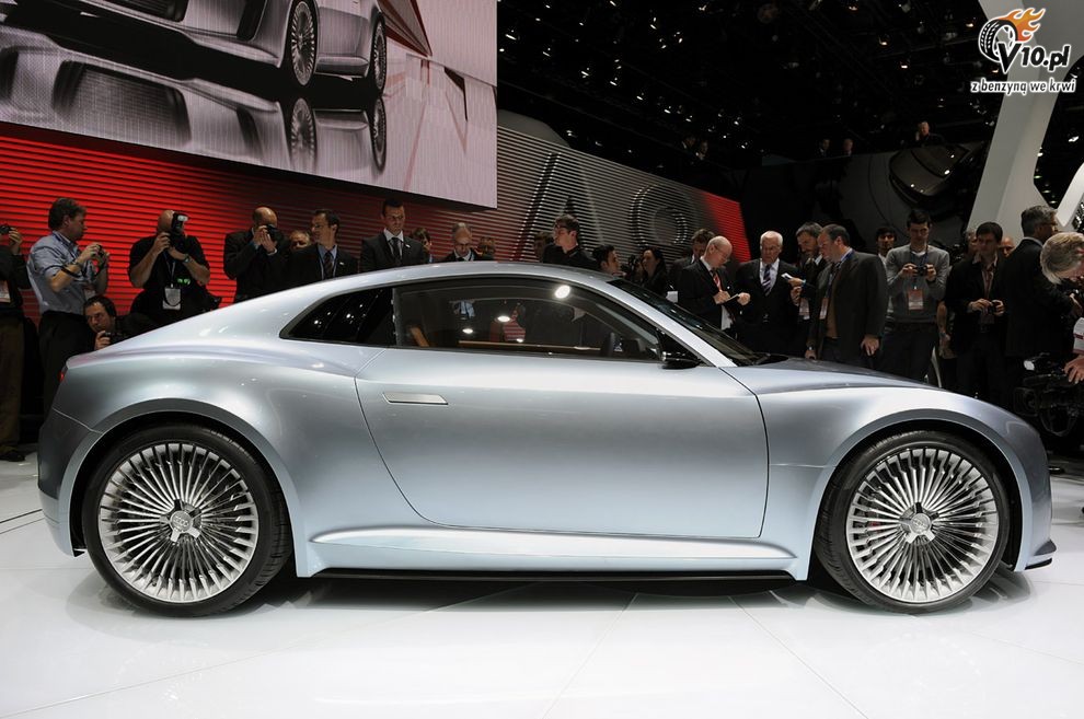 Audi e-Tron Concept - Detroit Motor Show 2010