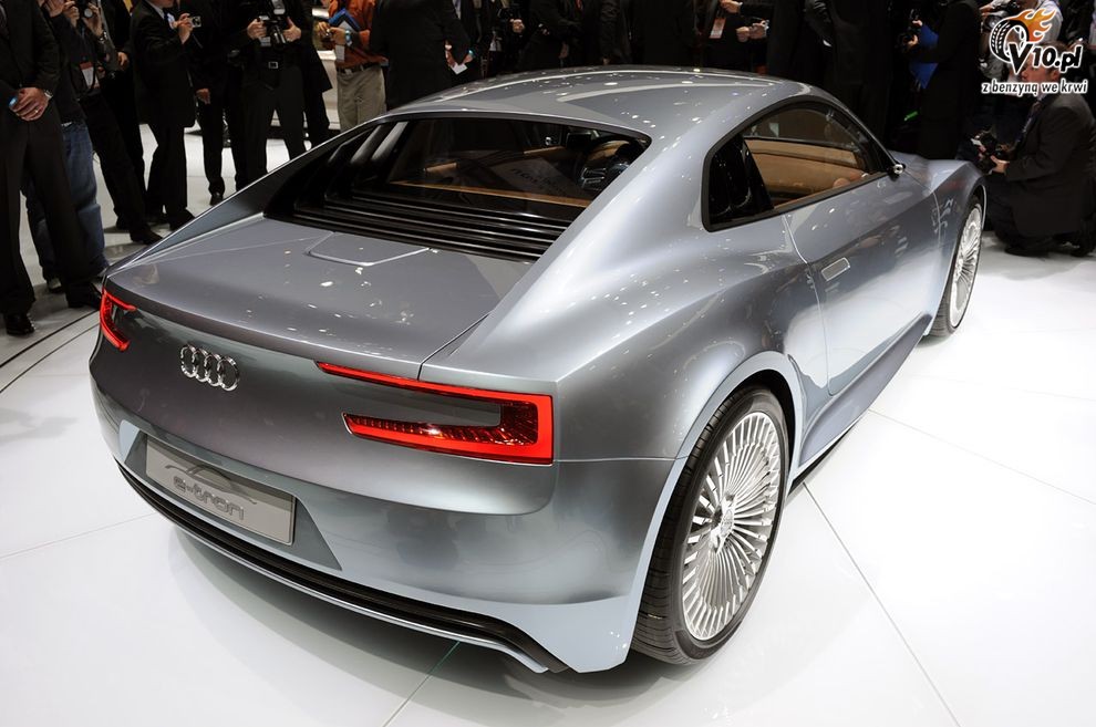 Audi e-Tron Concept - Detroit Motor Show 2010