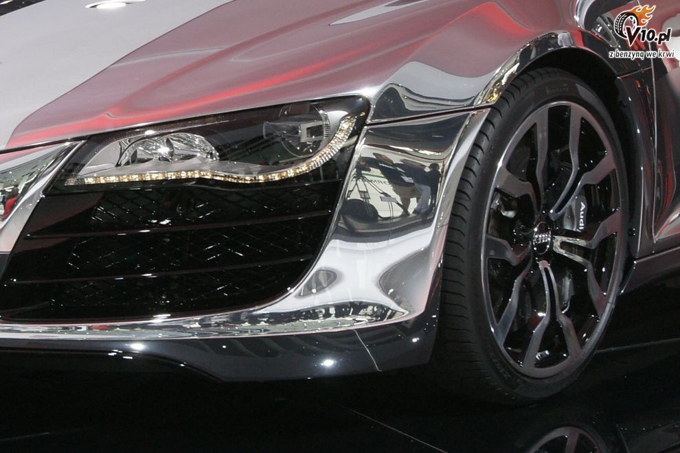 Audi R8 chromowane - Frankfurt Motor Show 2009