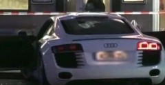 Audi R8 i 38 dziur po kulach