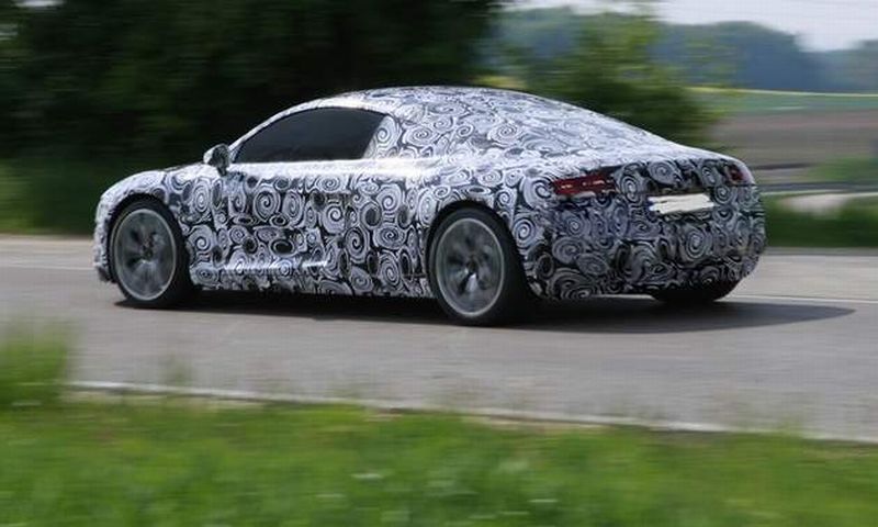 Nowe Audi R8 e-Tron 2012 - zdjcie szpiegowskie