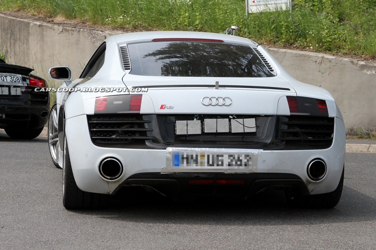Audi R8 2013